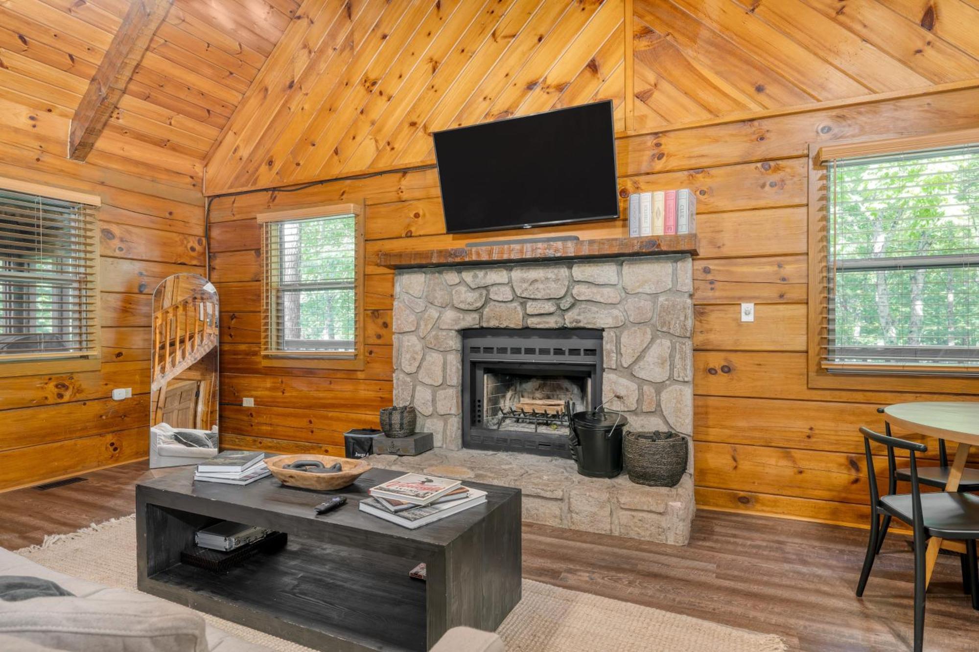 Dudley IV By Avantstay Cosy Cabin W Hot Tub Sweeping Views Pigeon Forge Dış mekan fotoğraf